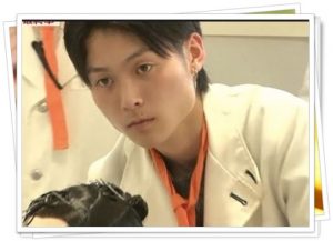 石田さんち隼司君がイケメンで勤務先美容室はどこ 結婚した奥さんや娘も